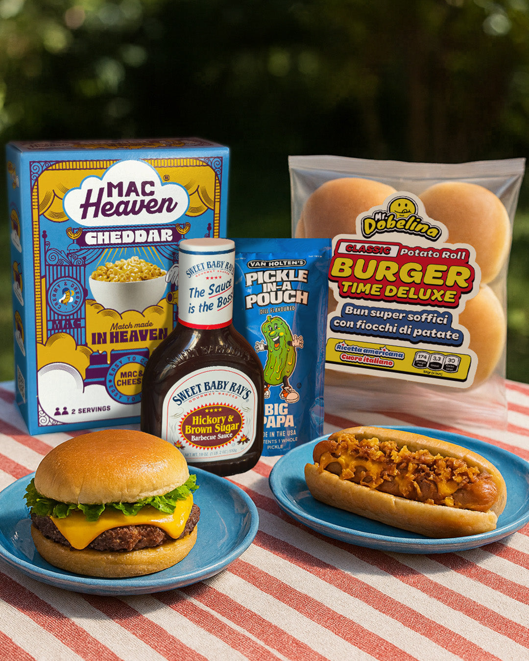 Foto di un panino hamburger e hot dog