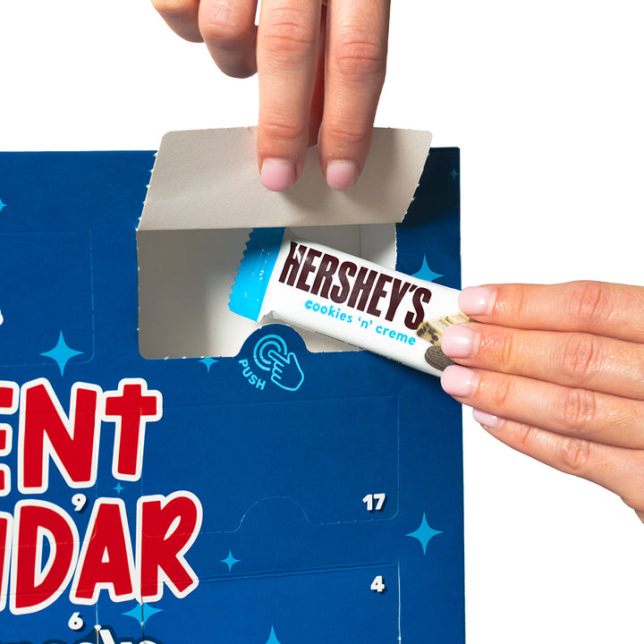 Kalendar adventskih minijatura, kutija s 24 snack slatka iznenađenja u mini formatu