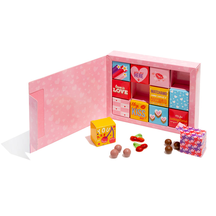 Love Bites Box, pakiranje od 12 kutijica čokoladica i bombona 