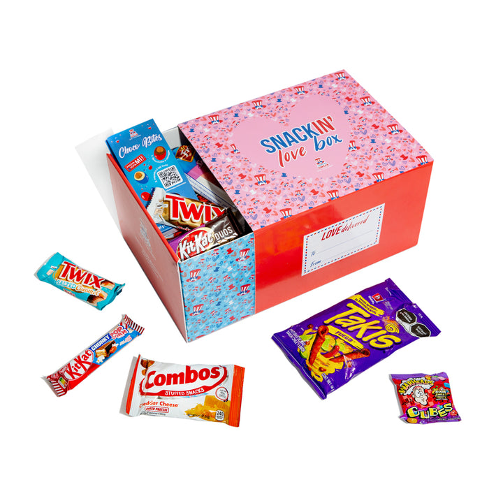 Snackin’ Love Box, kutija s 40 slatkih, slanih proizvoda i pića 