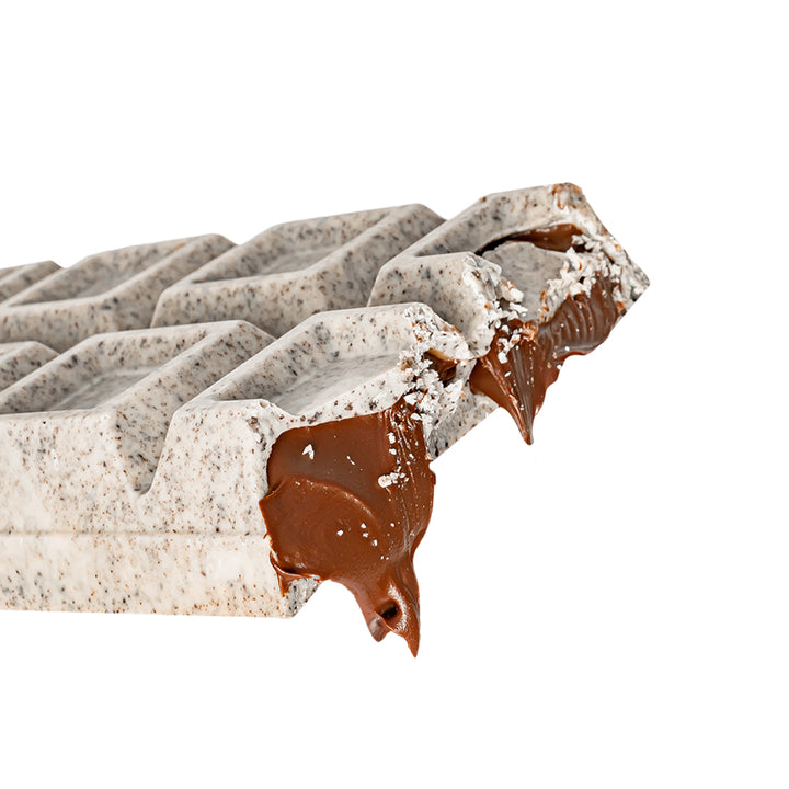 XL Cocoa filled Choco Love Bar, čokolada Cookies & Cream punjena kakaovom kremom od 500g 