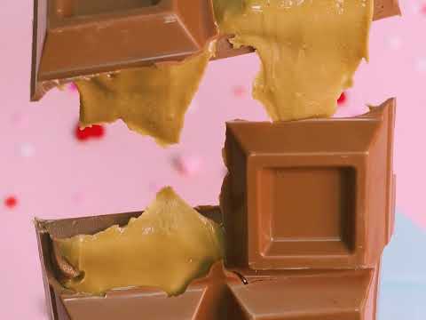XL Peanut Butter filled Choco Love Bar, mliječna čokolada punjena kremom od kikiriki maslaca od 500g 